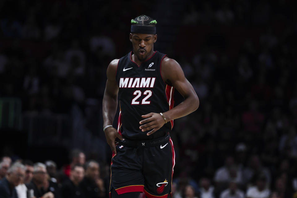 MIAMI, FLORIDA - JANUARY 02: Jimmy Butler #22 of the Miami Heat looks down during the first quarter against the Indiana Pacers at Kaseya Center on January 02, 2025 in Miami, Florida. NOTE TO USER: User expressly acknowledges and agrees that, by downloading and or using this photograph, User is consenting to the terms and conditions of the Getty Images License Agreement. (Photo by Brennan Asplen/Getty Images)